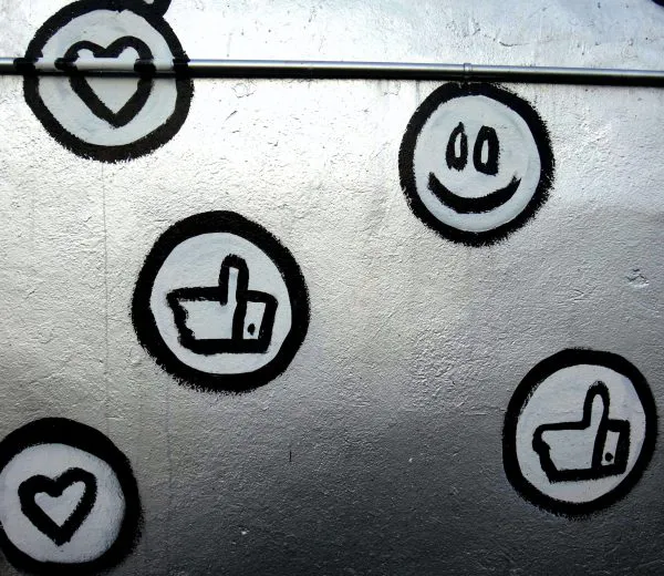 social reaction icons